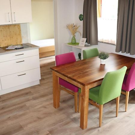 Wohnung #5 Mit Balkon - Zentrale Dennoch Ruhige Lage Mit Terrasse - Stadtbus Vor Der Tuer! Линдау Экстерьер фото